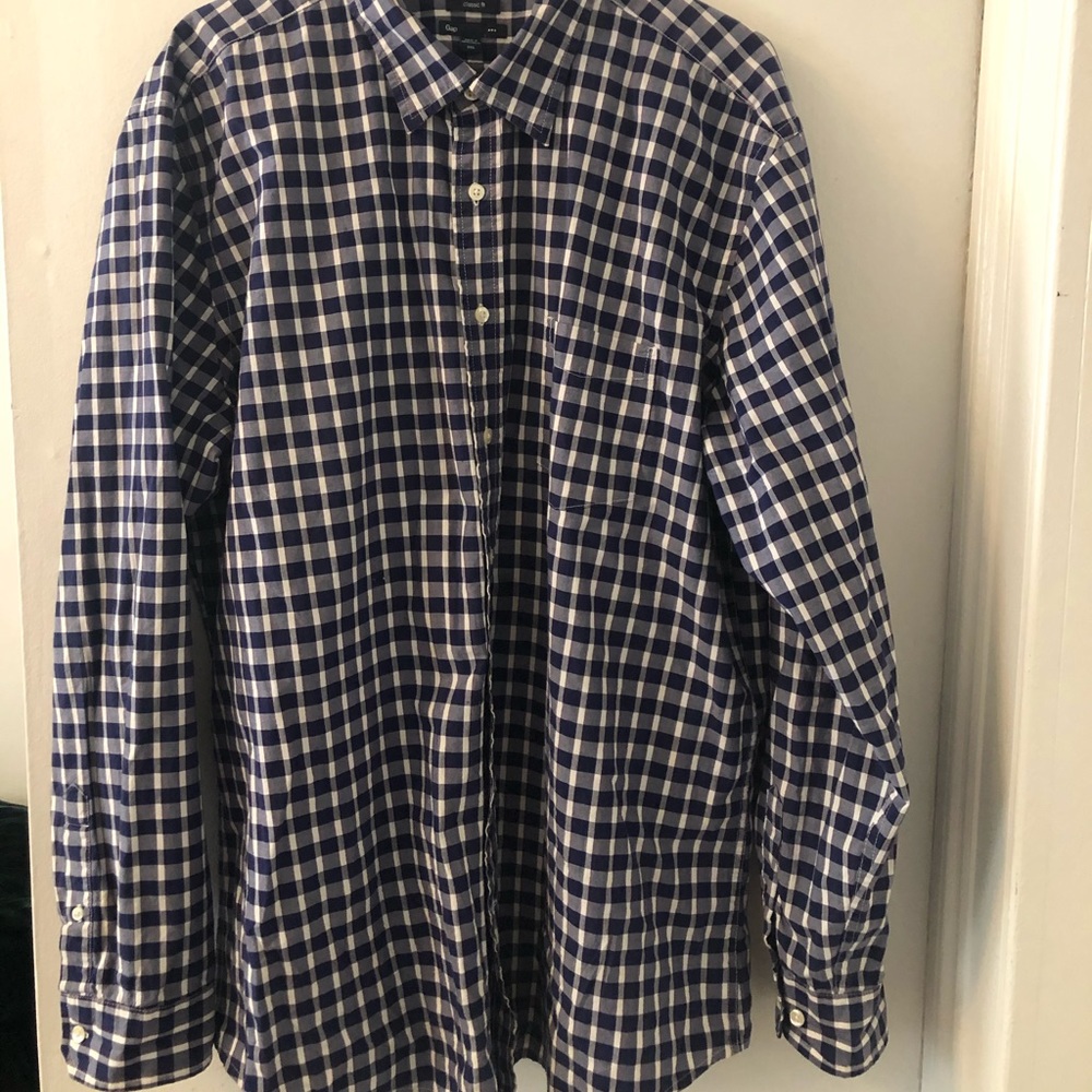 Gap shirt